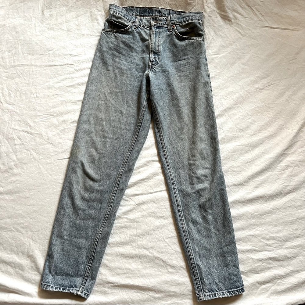 Vintage Orange Tab Levi’s 550 Jeans - Light Wash, Natural distressing, size 27